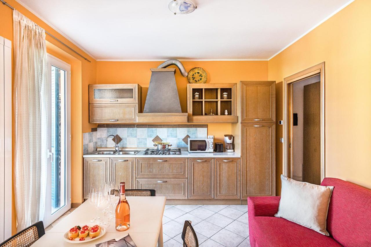 Annamaria 9 Apartment By Wonderful Italy 시르미오네 외부 사진