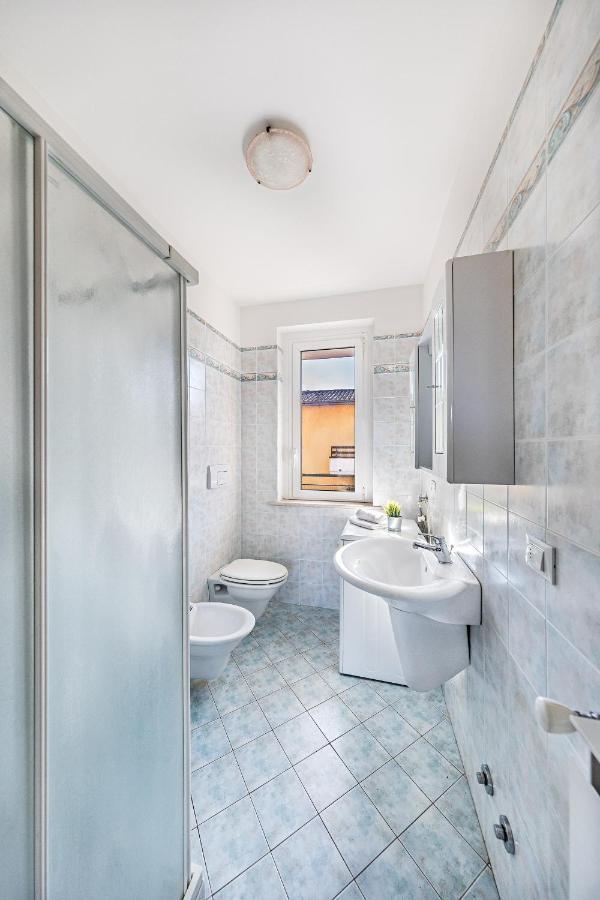 Annamaria 9 Apartment By Wonderful Italy 시르미오네 외부 사진