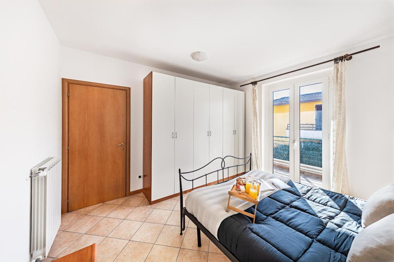 Annamaria 9 Apartment By Wonderful Italy 시르미오네 외부 사진